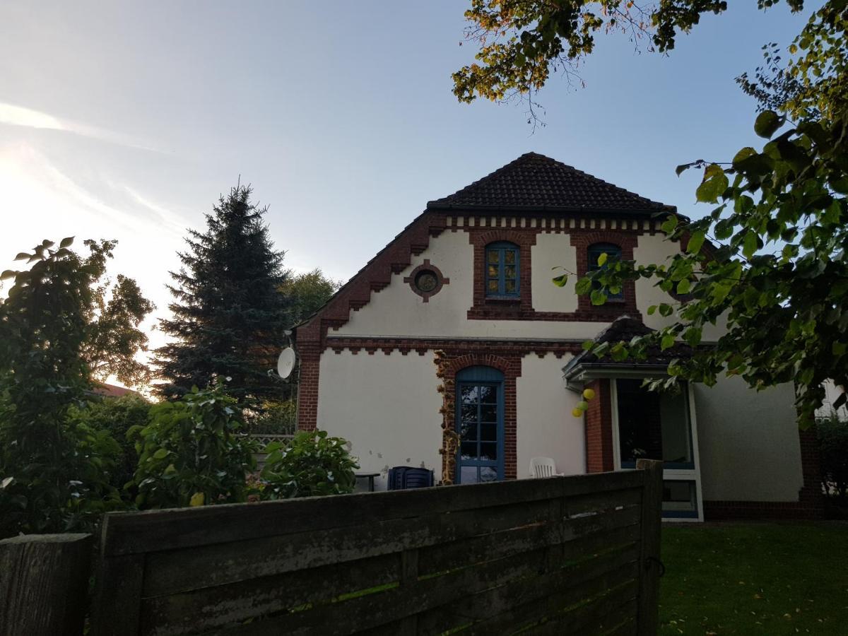 Gemütliche Ferienunterkunft direkt am Meer Holnis Exterior foto